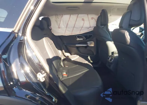 2024 Mercedes-Benz Glc 300 4Matic Suv z USA, uszkodzony, nr VIN W1NKM4HB2RU037009